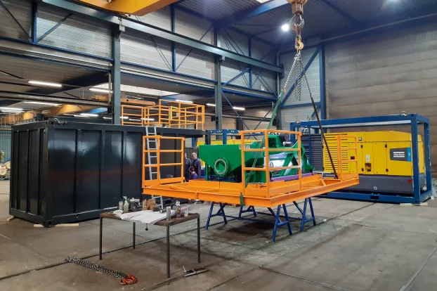 High cube lifting frames