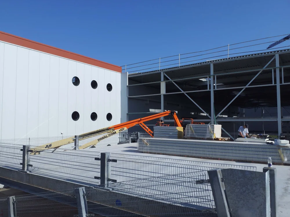 New fabrication hall