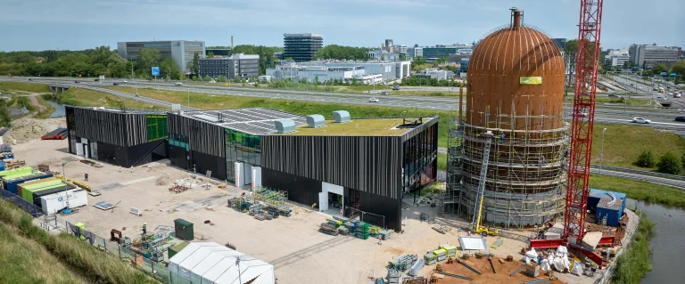 Future Heat, Leiden