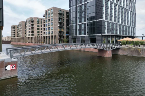 Brücke 2052