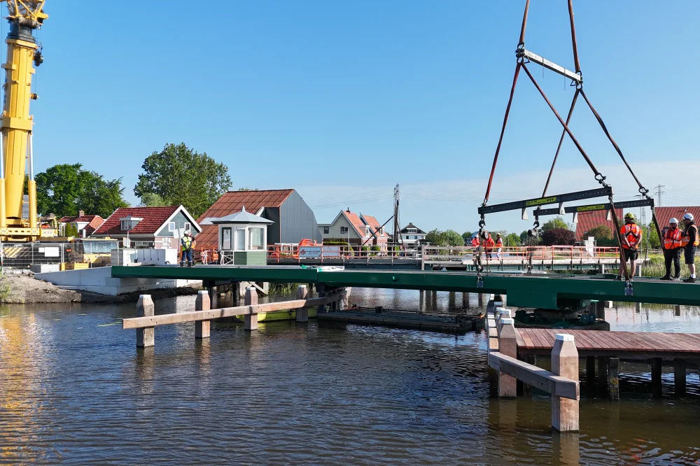 Oxena Brids, Hempens-Teerns