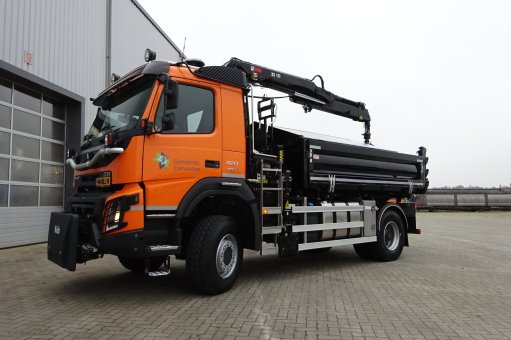 Two- and three-sided tippers