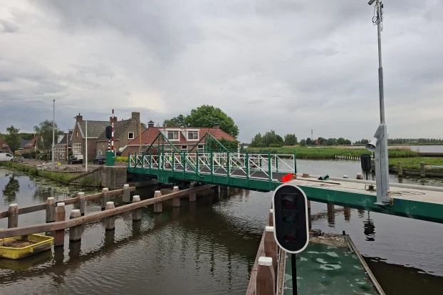 Oxena Brids, Hempens-Teerns