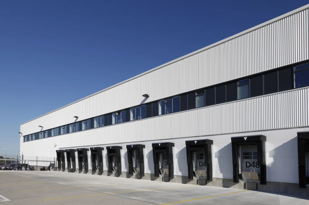 New distribution centers, PostNL